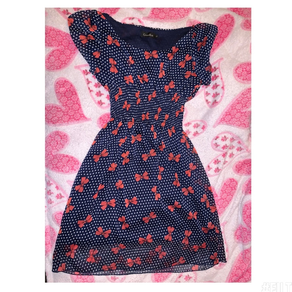 Red bow dress